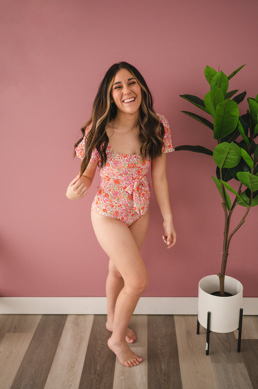 Oaklee Suit in Pink Floral